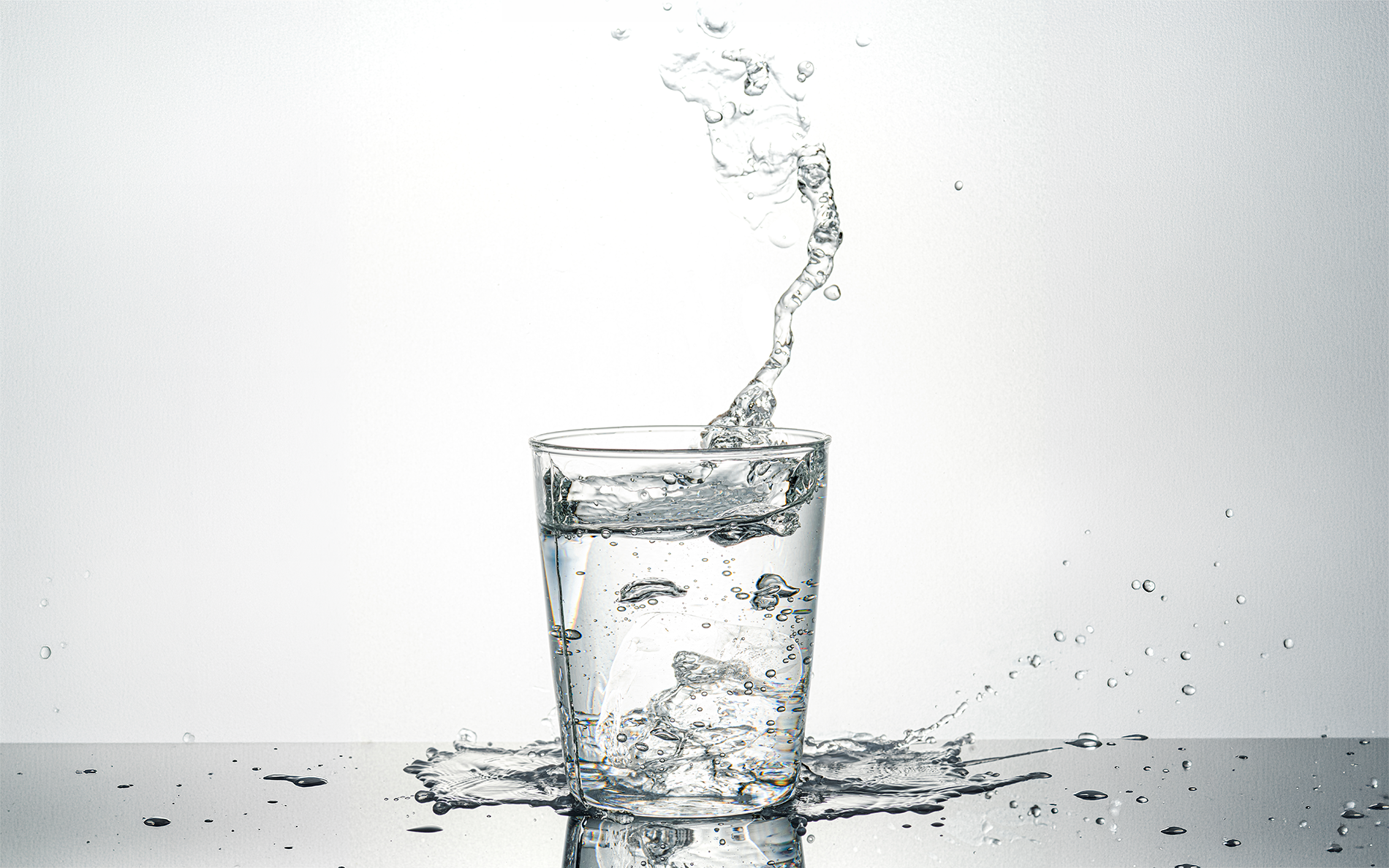 Tafelwasser frisch und sprudelnd